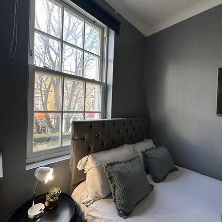 "Bright & Spacious" 3 Bedroom Flat By Kings Cross, St Pancras Station!!!!64 ลอนดอน ภายนอก รูปภาพ
