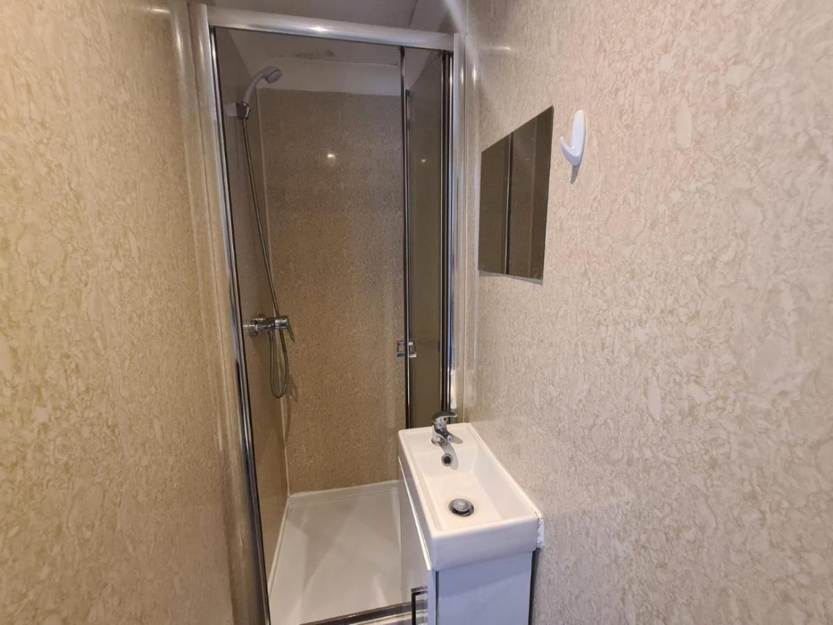 "Bright & Spacious" 3 Bedroom Flat By Kings Cross, St Pancras Station!!!!64 ลอนดอน ภายนอก รูปภาพ