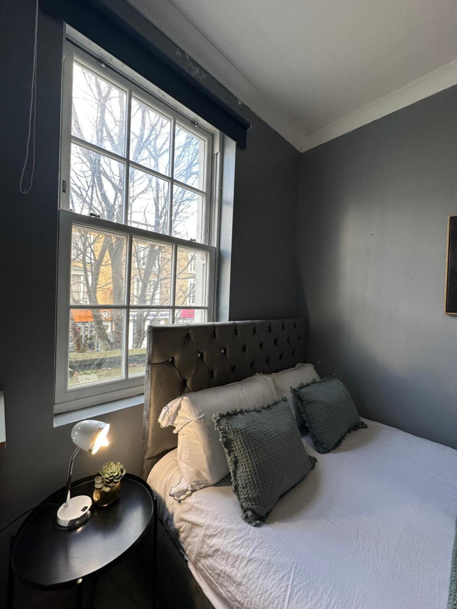 "Bright & Spacious" 3 Bedroom Flat By Kings Cross, St Pancras Station!!!!64 ลอนดอน ภายนอก รูปภาพ