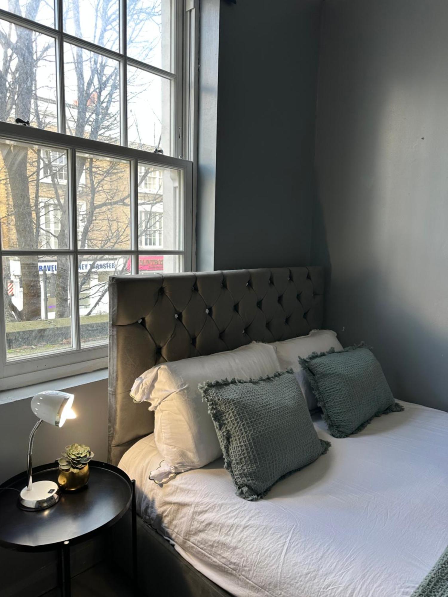 "Bright & Spacious" 3 Bedroom Flat By Kings Cross, St Pancras Station!!!!64 ลอนดอน ภายนอก รูปภาพ