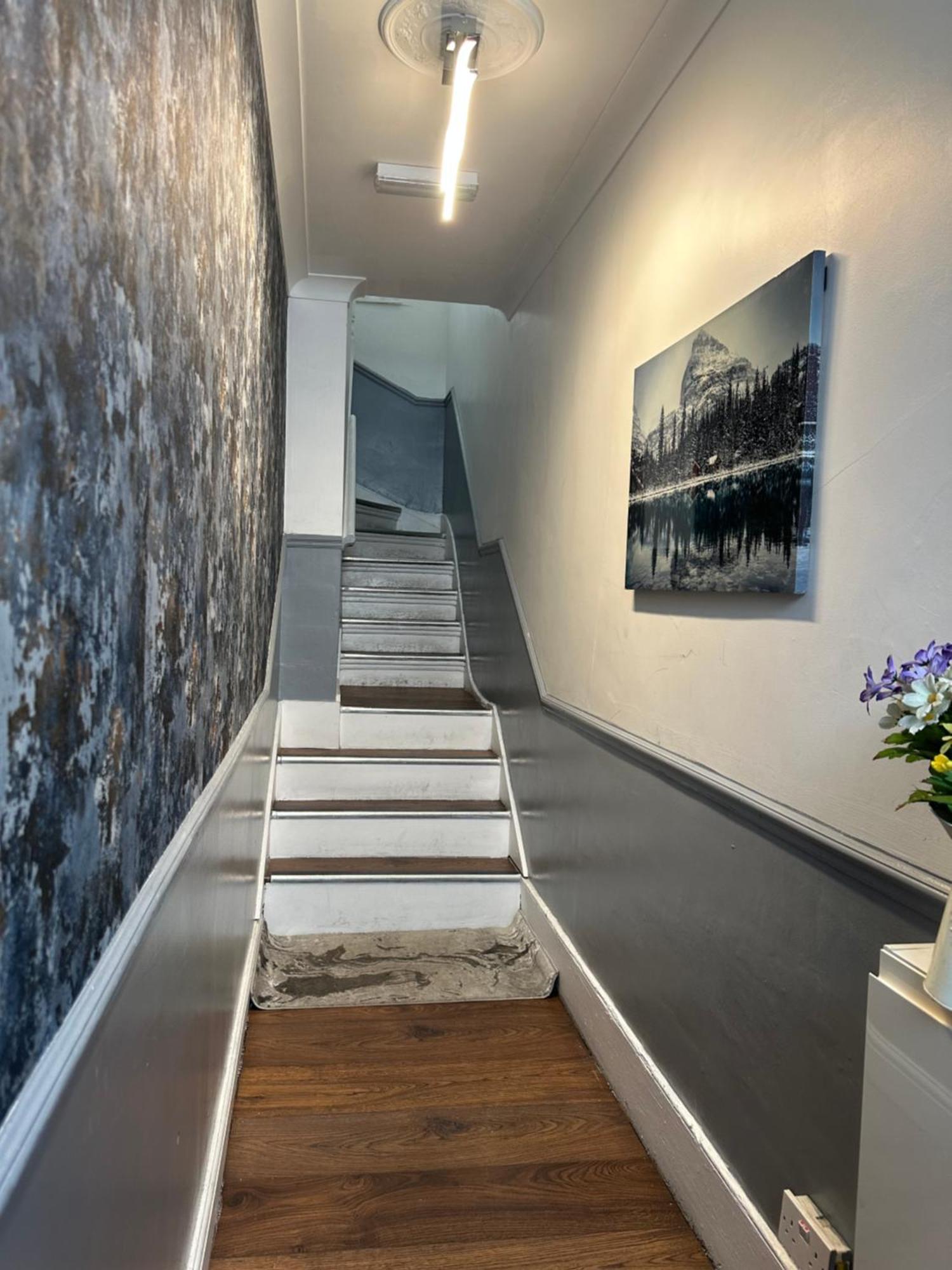 "Bright & Spacious" 3 Bedroom Flat By Kings Cross, St Pancras Station!!!!64 ลอนดอน ภายนอก รูปภาพ
