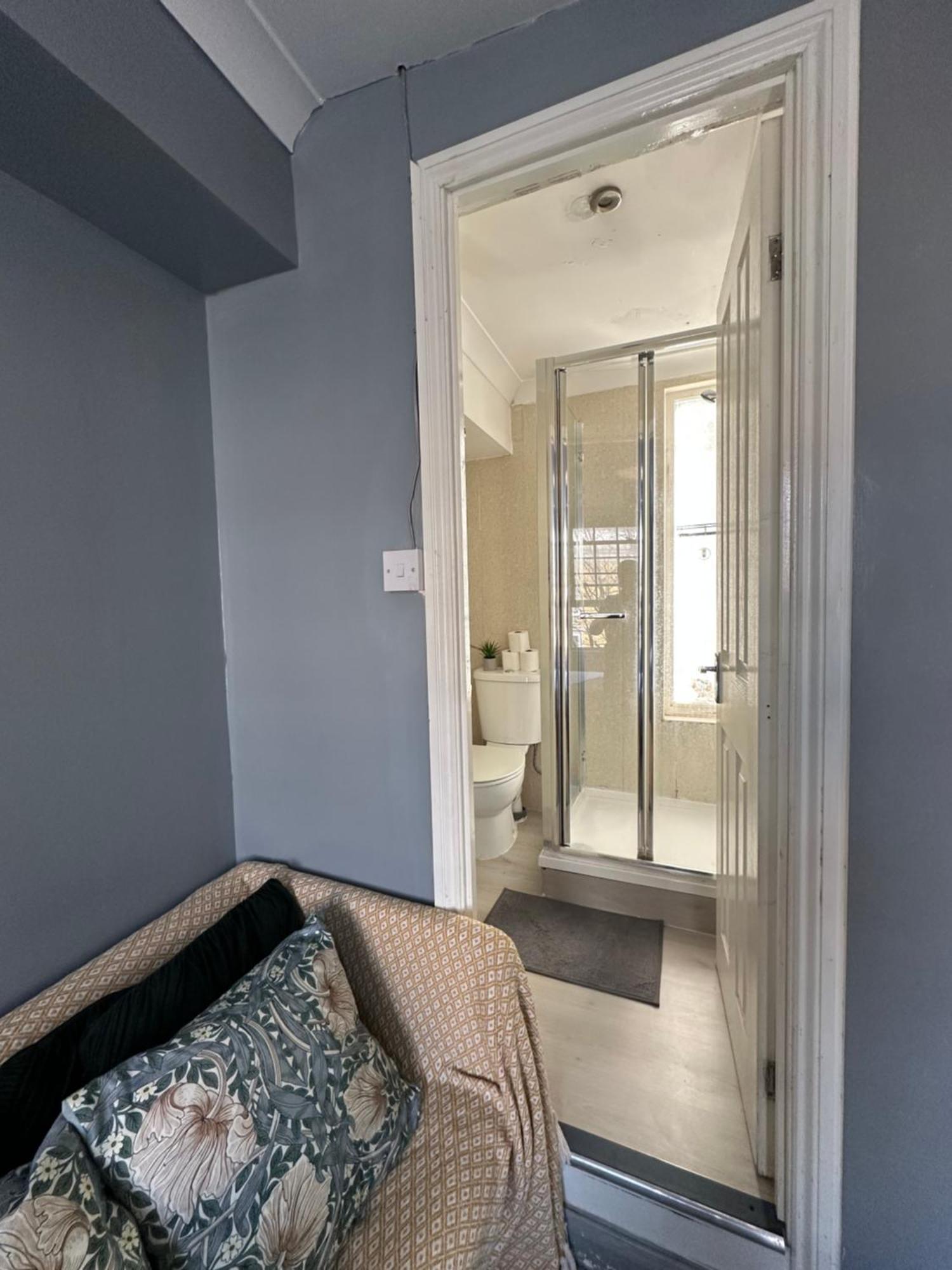 "Bright & Spacious" 3 Bedroom Flat By Kings Cross, St Pancras Station!!!!64 ลอนดอน ภายนอก รูปภาพ